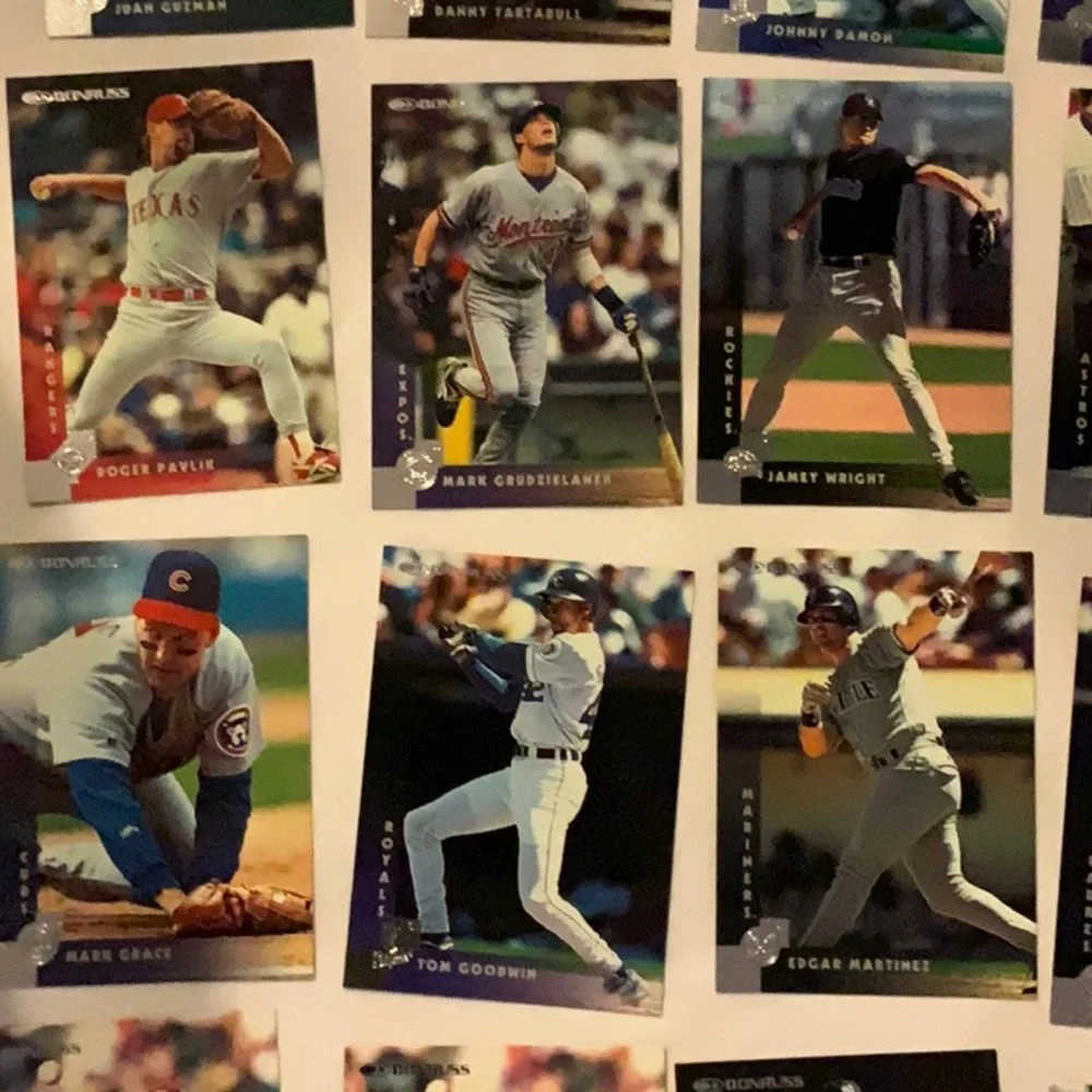 Bundle of Baseball Cards Lot 403